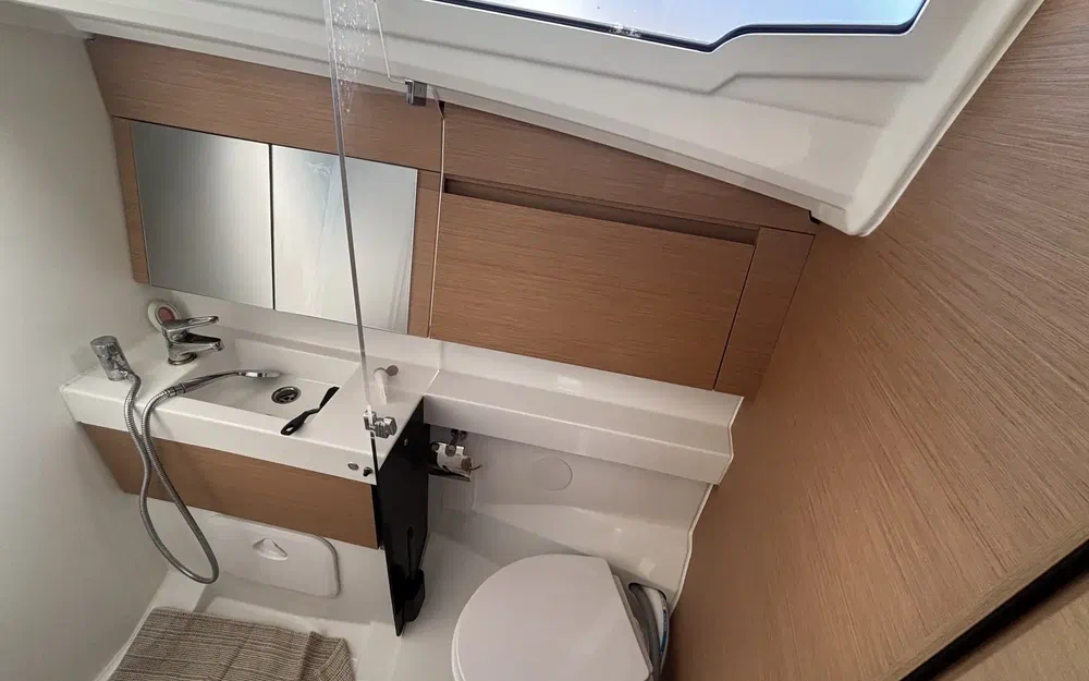 slider 45 Jeanneau Sun Odyssey 410