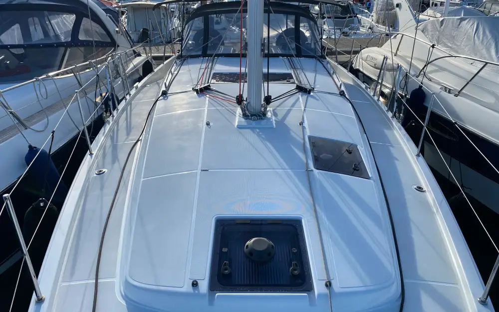slider 5 Jeanneau Sun Odyssey 410