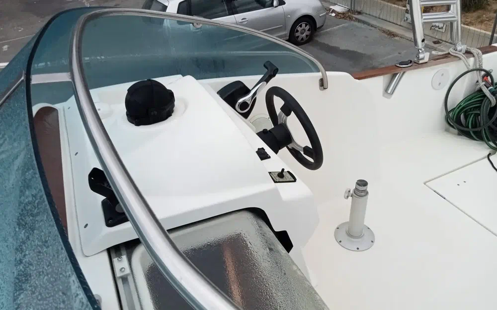 slider 7 Jeanneau Cap Camarat 755