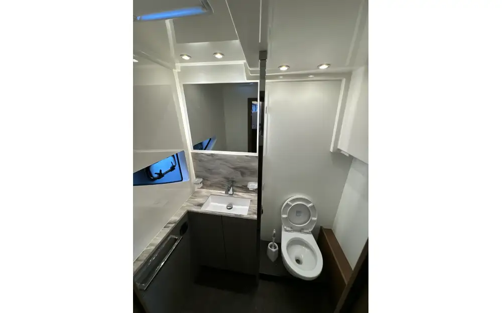 slider 23 Jeanneau Prestige M48
