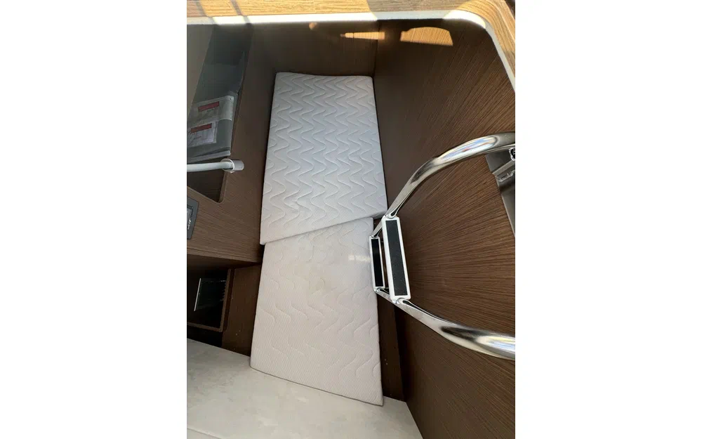 slider 28 Prestige Yachts M48