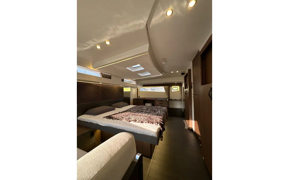 slider 4 Prestige Yachts M48