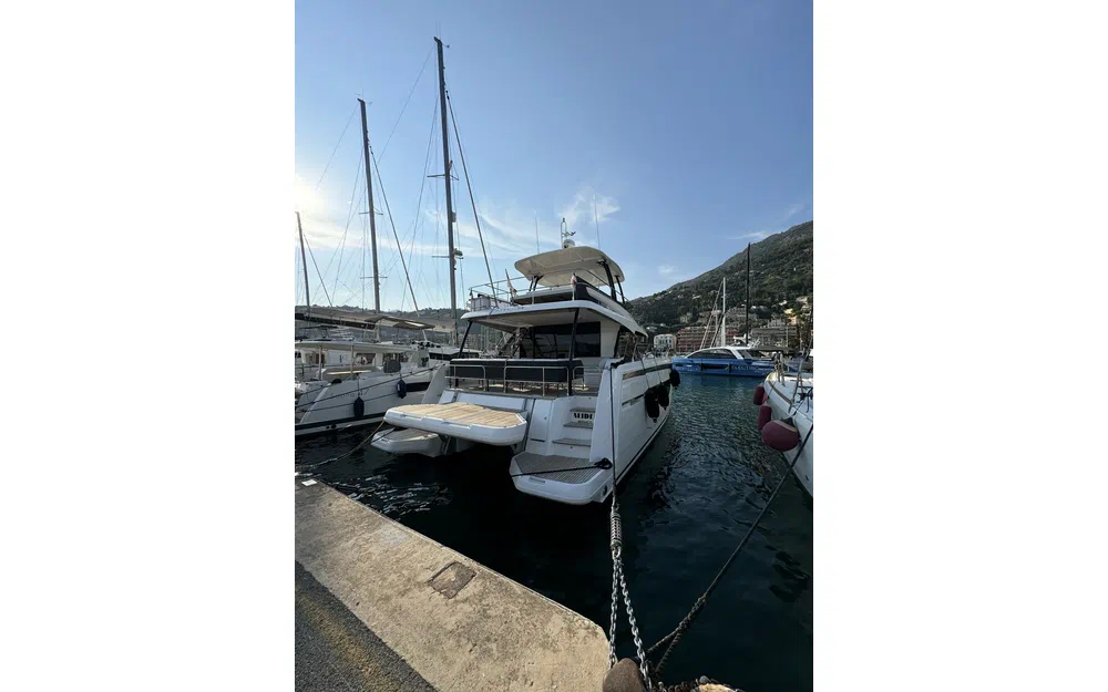 slider 7 Prestige Yachts M48