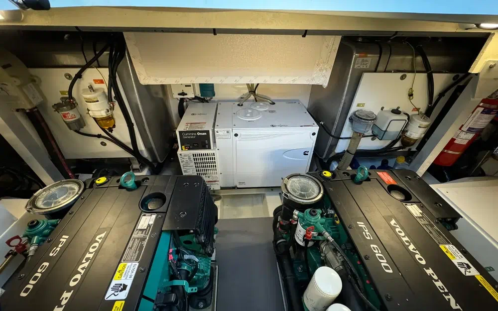 slider 10 Prestige Yachts Prestige 460 Fly