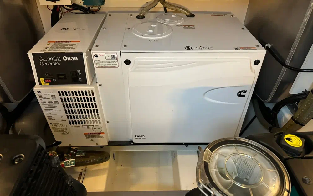 slider 13 Prestige Yachts Prestige 460 Fly