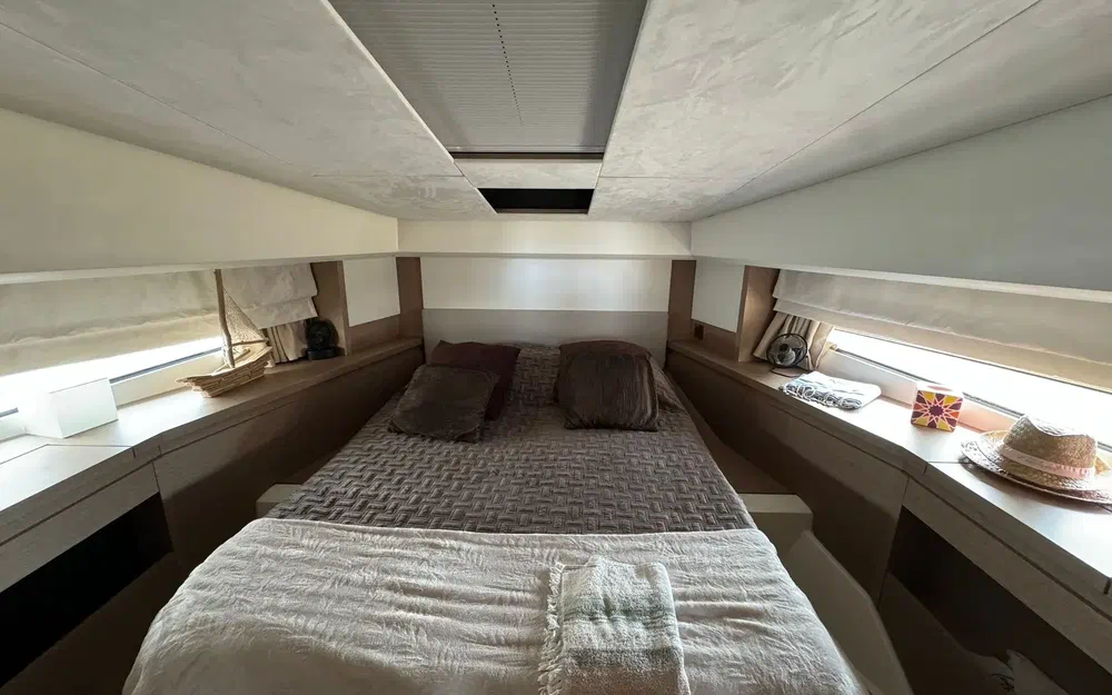 slider 6 Prestige Yachts 460 Fly