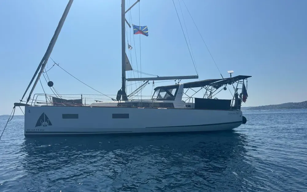 slider 0 Beneteau Oceanis 38.1