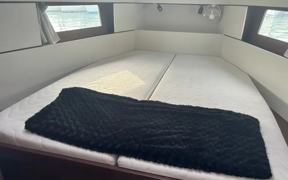 slider 13 Beneteau Oceanis 38.1