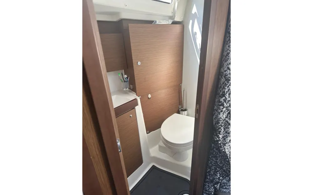 slider 18 Beneteau Oceanis 38.1