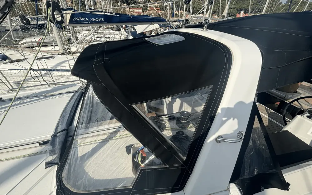 slider 22 Beneteau Oceanis 38.1