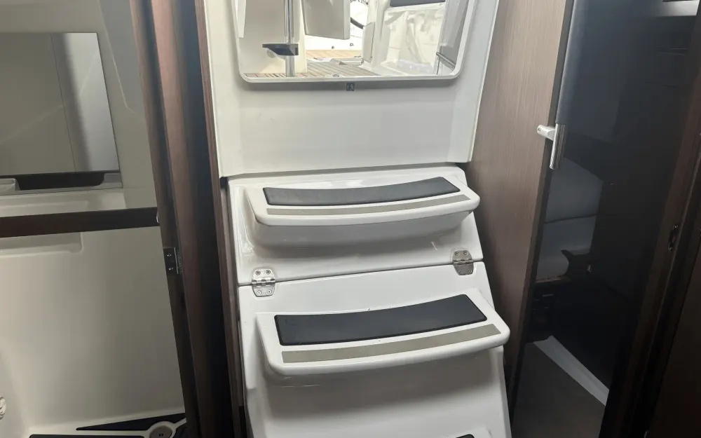 slider 23 Beneteau Oceanis 38.1