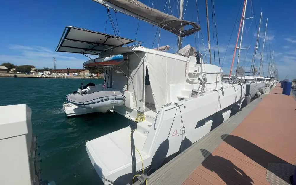 slider 1 Lagoon  39