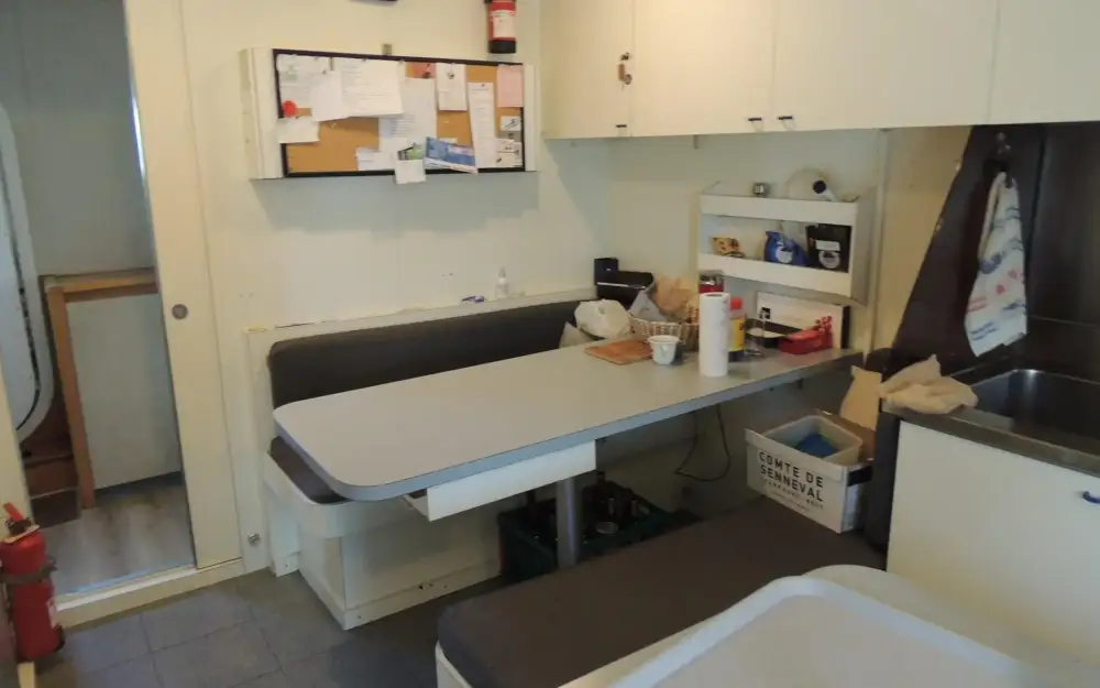 slider 26 Jeanneau Sun Odyssey 410