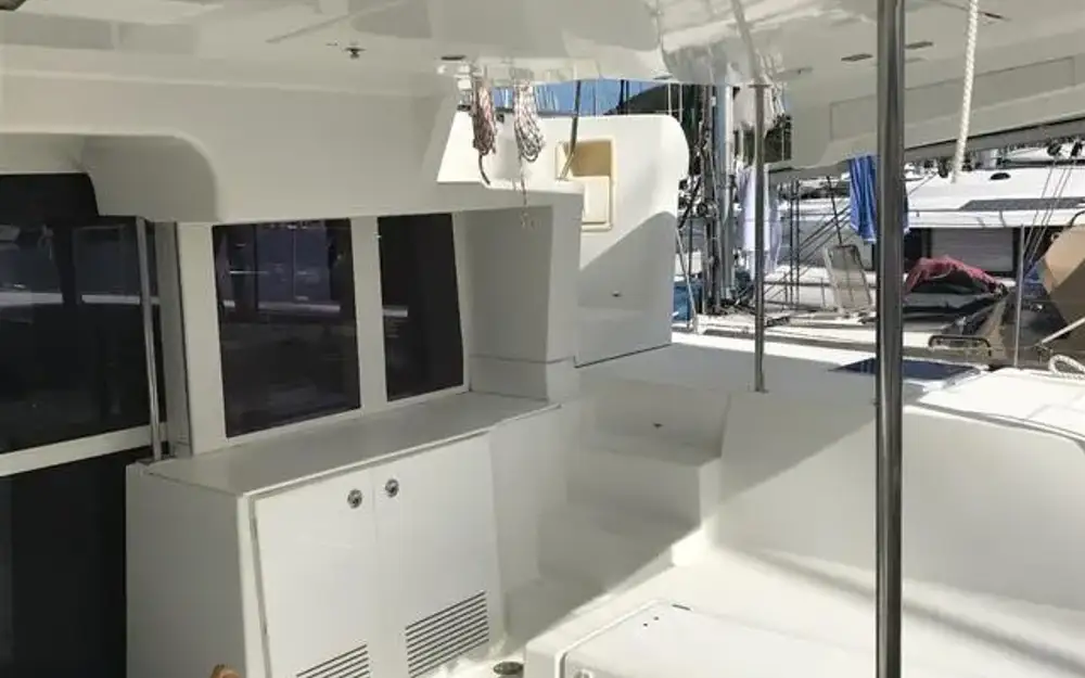 slider 4 Bali Catamarans Bali 4.3