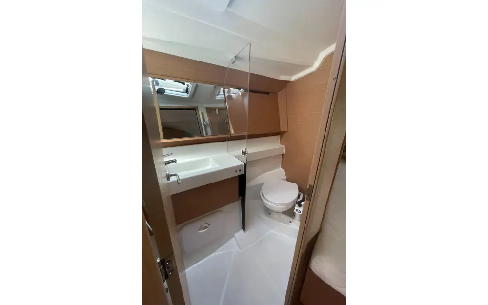 slider 52 Jeanneau Sun Odyssey 410