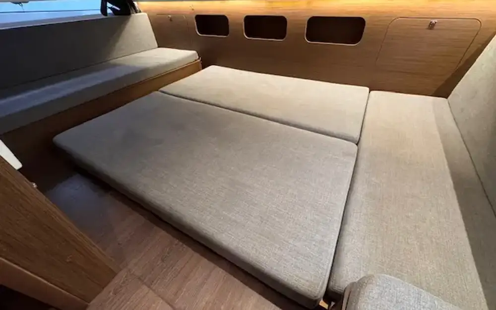 slider 13 Beneteau Antares 11 OB