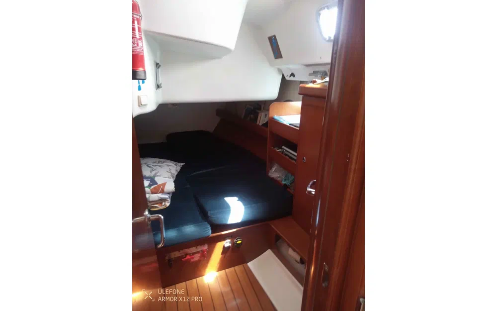 slider 9 Beneteau Oceanis 423