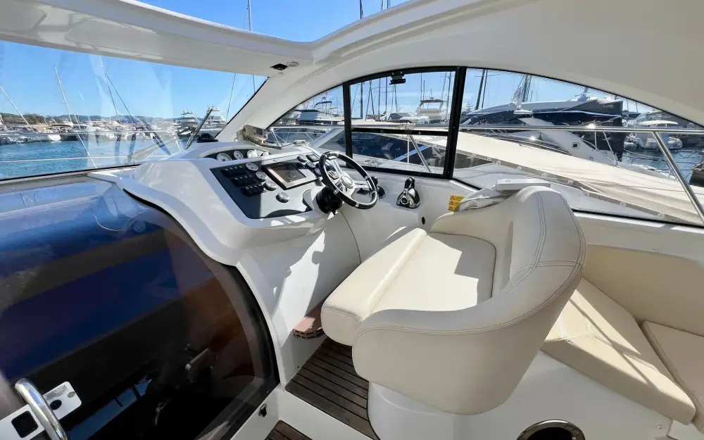 slider 2 Beneteau Gran Turismo 34