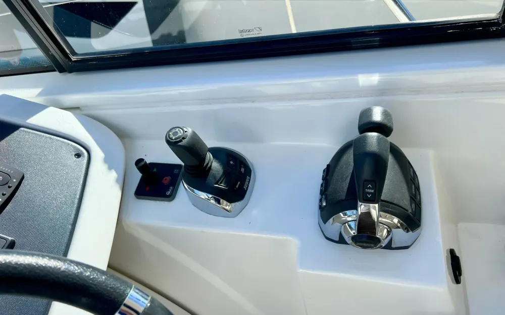 slider 6 Beneteau Gran Turismo 34