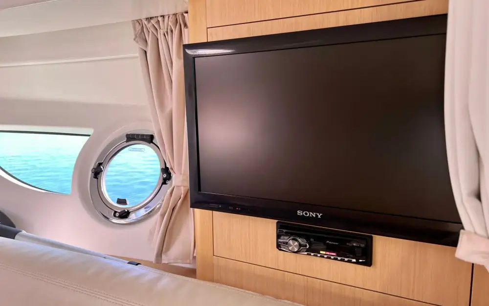 slider 13 Beneteau Gran Turismo 34