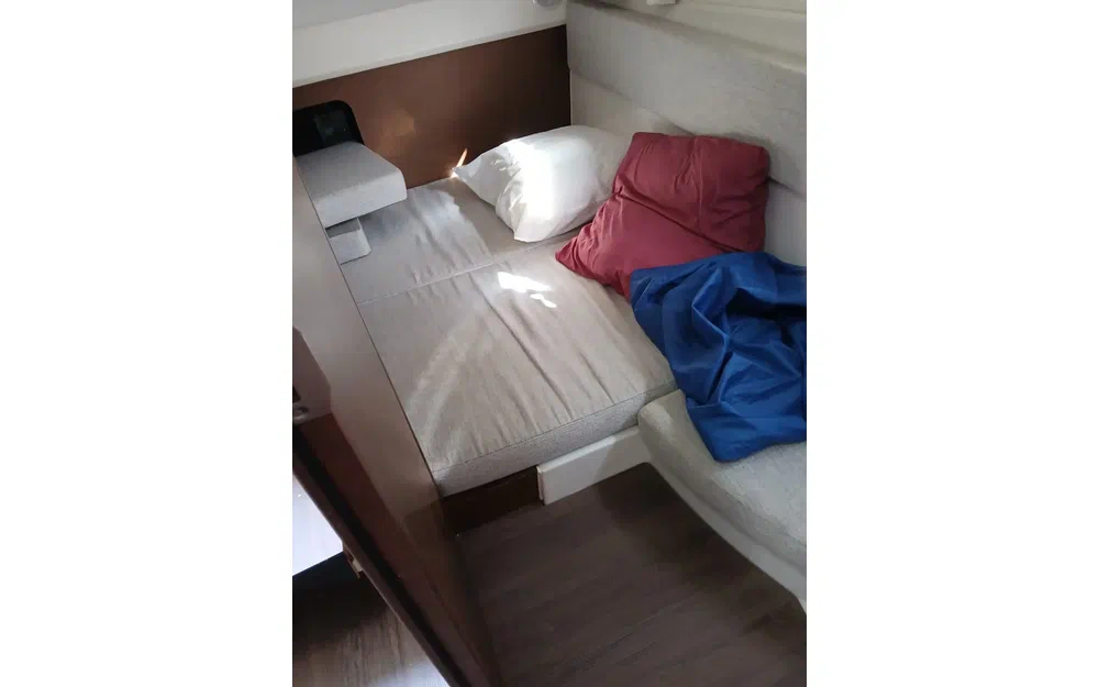 slider 9 Jeanneau Merry Fisher 895