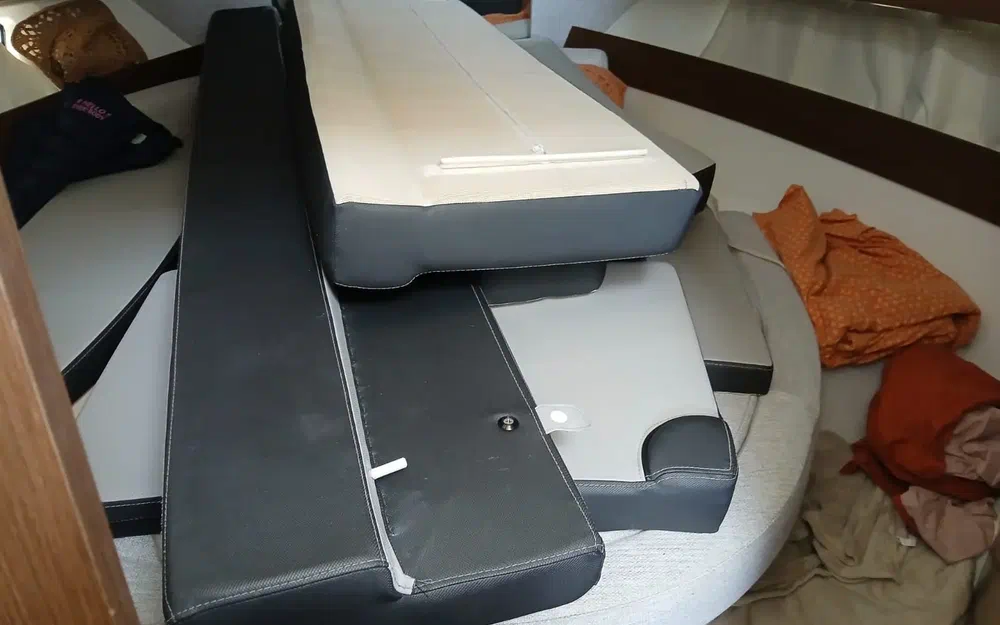 slider 10 Jeanneau Merry Fisher 895