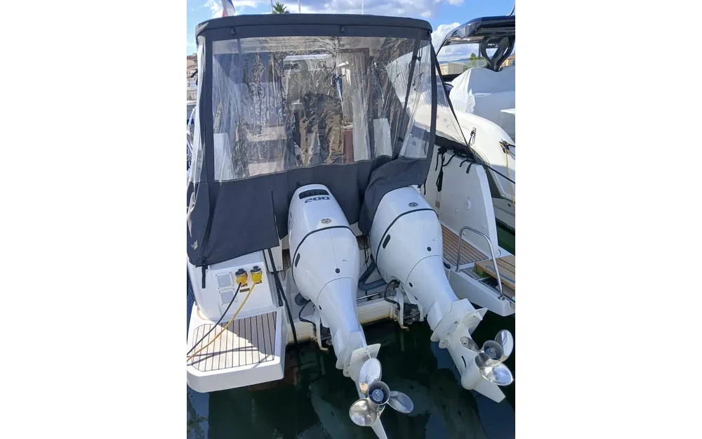 slider 2 Jeanneau Merry Fisher 895