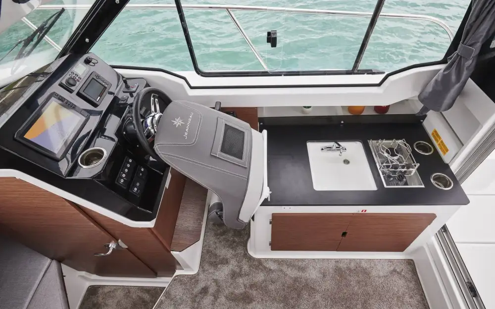 slider 13 JEANNEAU MERRY FISHER 795 SERIE 2