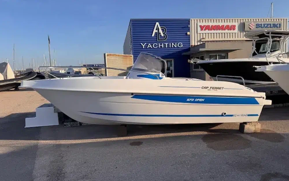 B2 MarineCAP FERRET 572 OPEN