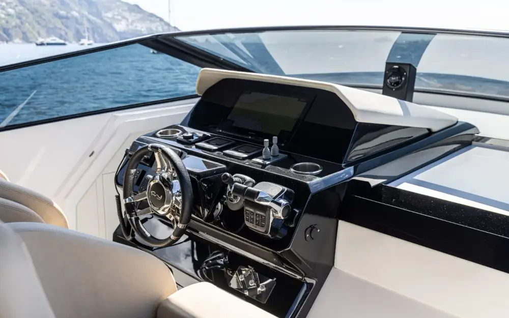 slider 13 Rio Yachts Daytona 46