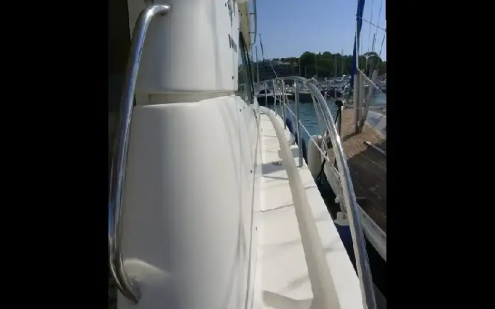 slider 7 Jeanneau Leader 36