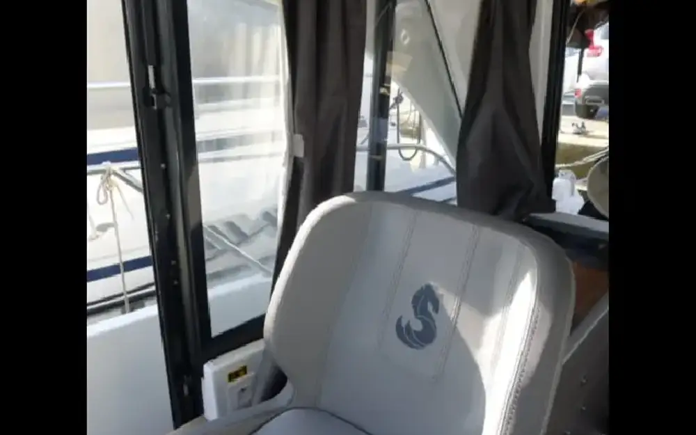 slider 20 Beneteau Antares Serie 9
