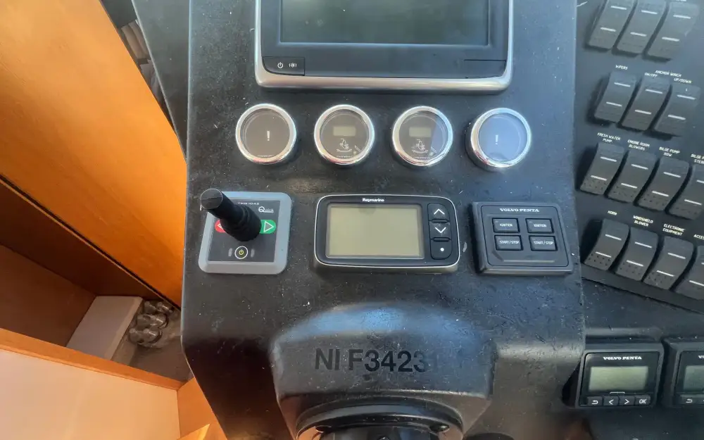 slider 11 Galeon  300 Fly