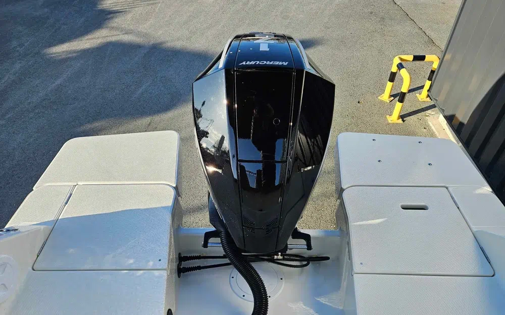 slider 17 Quicksilver 675