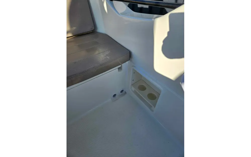 slider 1 Quicksilver  675Sundeck