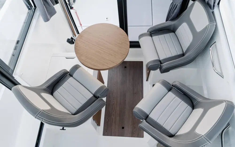 slider 1 Jeanneau Merry Fisher 695