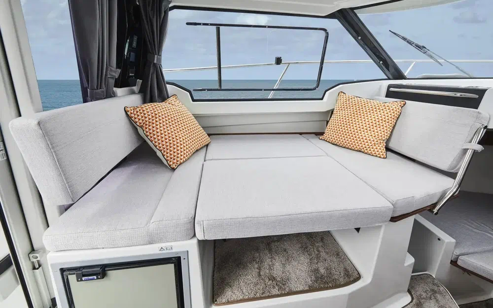 slider 4 Jeanneau Merry Fisher 795