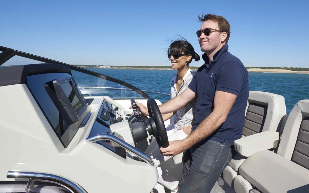 slider 1 Jeanneau Cap Camarat 10.5 WACap Camarat 10.5 Wa Serie 2