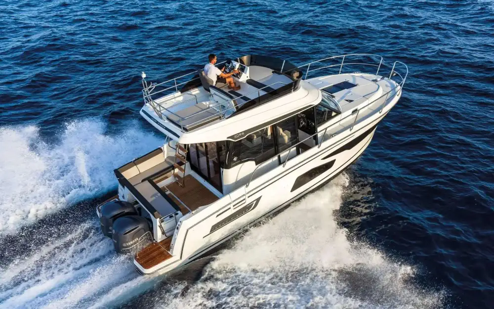 slider 0 Jeanneau Merry Fisher 1095