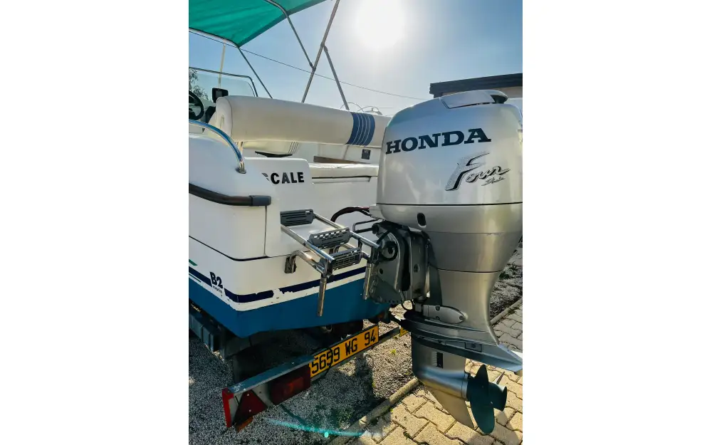 slider 24 B2 Marine Cap Ferret 550 Open
