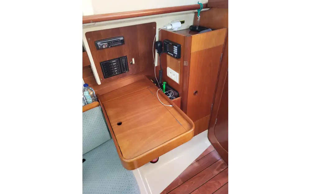 slider 14 Beneteau Oceanis 281