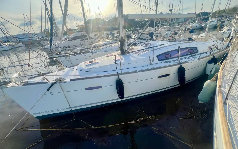slider 11 Beneteau Oceanis 40