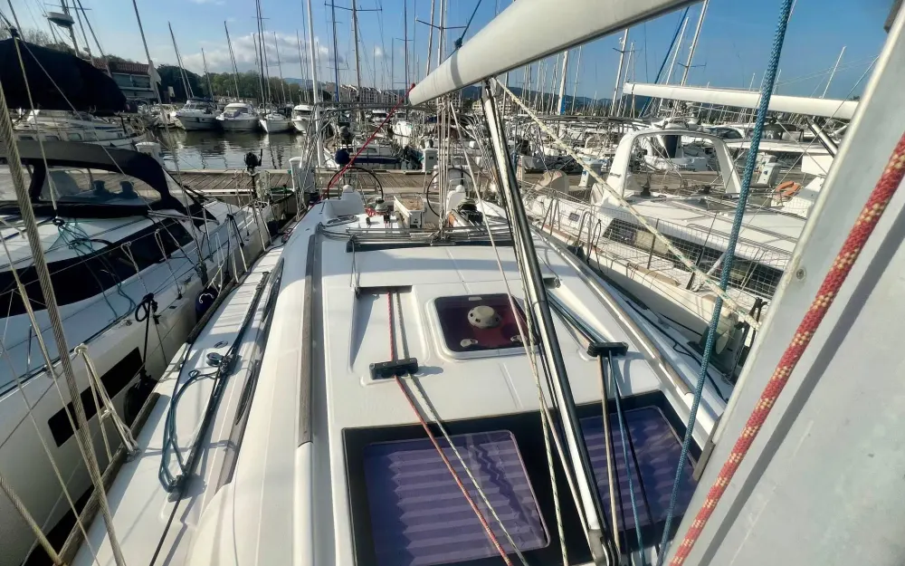 slider 15 Beneteau Oceanis 40
