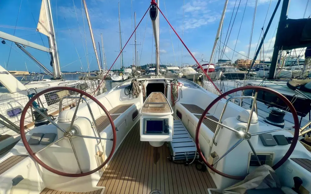 slider 16 Beneteau Oceanis 40