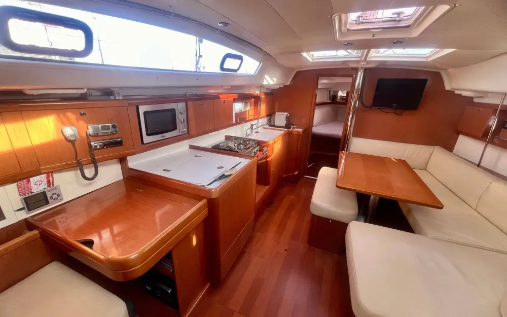 slider 21 Beneteau Oceanis 40