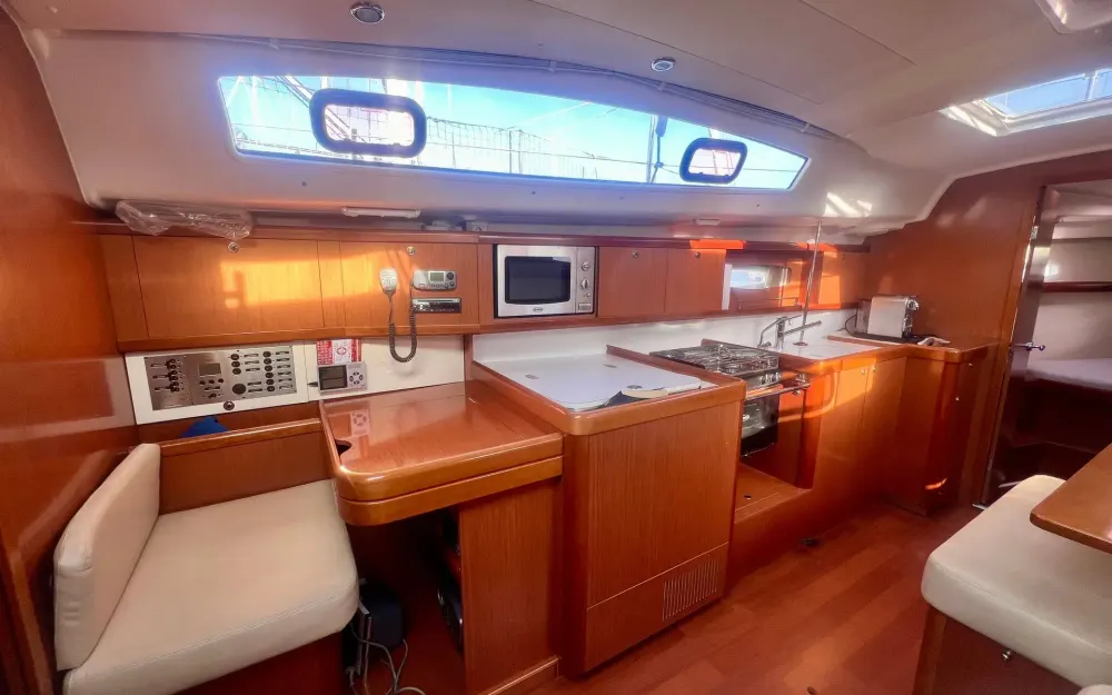 slider 23 Beneteau Oceanis 40
