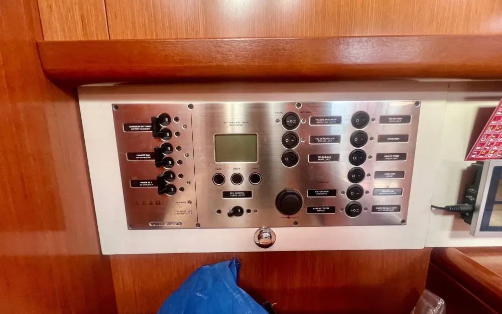 slider 25 Beneteau Oceanis 40
