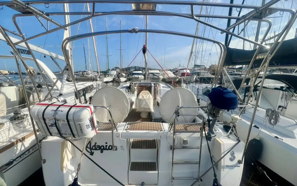 slider 1 Beneteau Oceanis 40