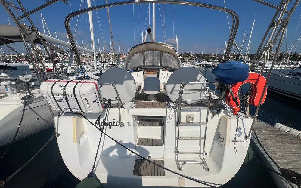 slider 44 Beneteau Oceanis 40