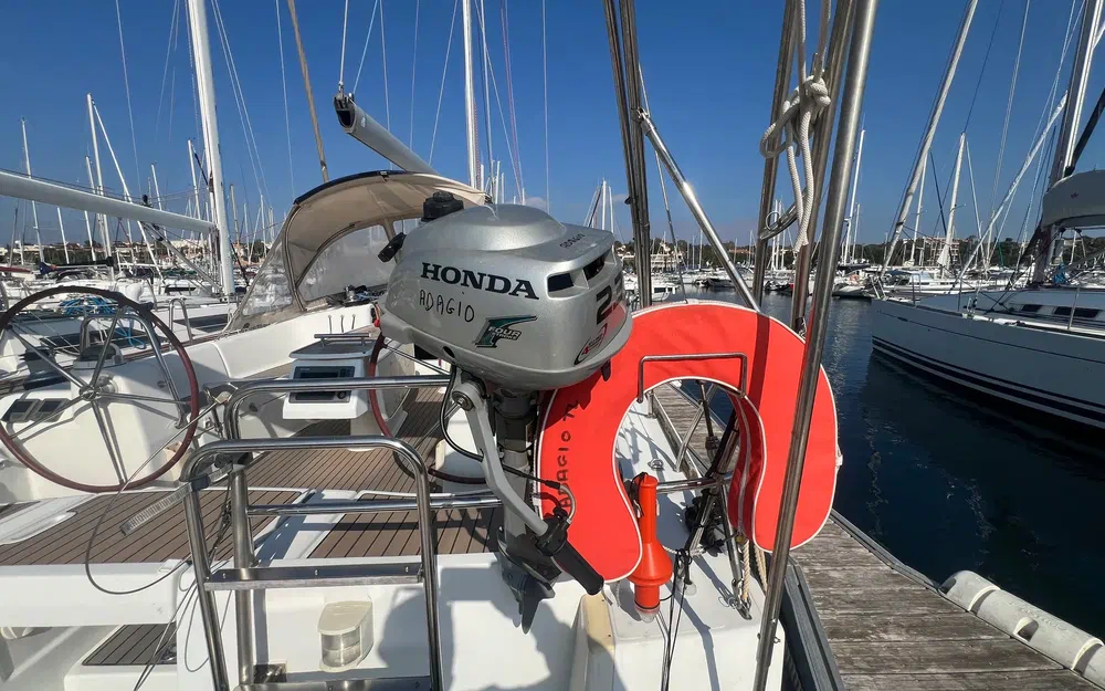 slider 48 Beneteau Oceanis 40